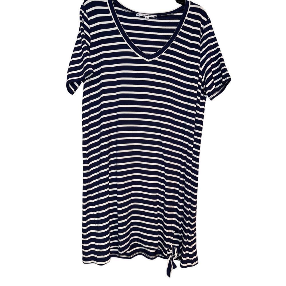 BB DAKOTA DRESS SIZE LARGE